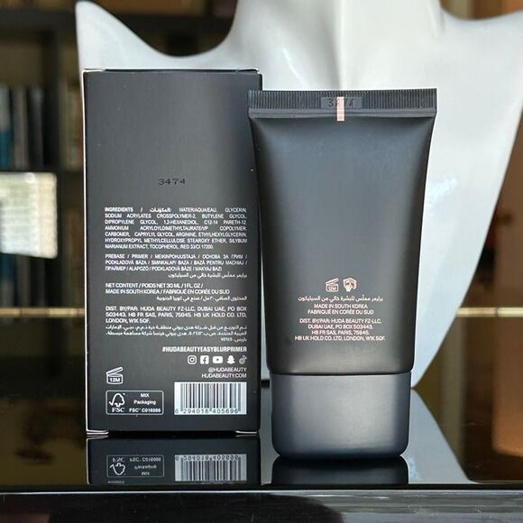 HUDA BEAUTY Easy Blur Silicone-Free Smoothing & Pore-Minimizing Primer *Swatched - Picture 10 of 12